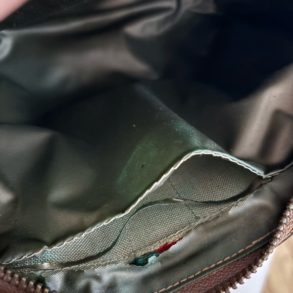 Gucci GG Supreme with Sherry Line Pouch - Picture 9 of 12